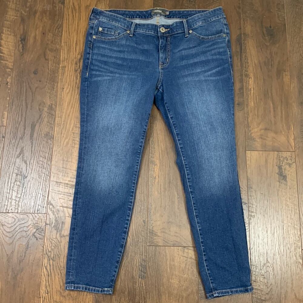 Torrid Stretchy Skinny Leg Jeans
